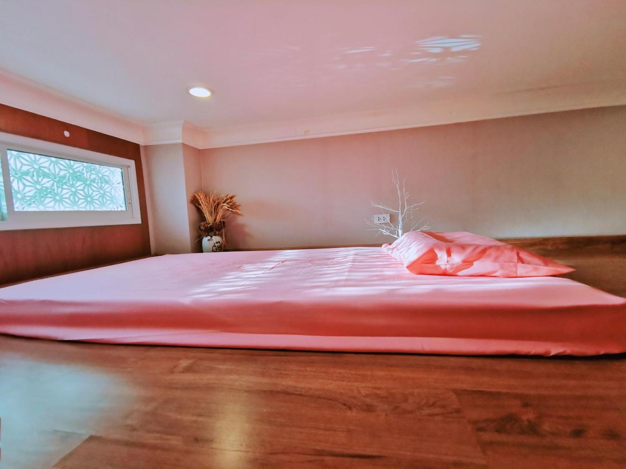 Swimming View Loft Apartment *